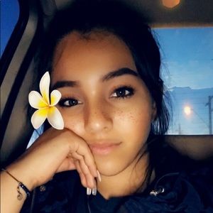 Meet your Posher, Veronica